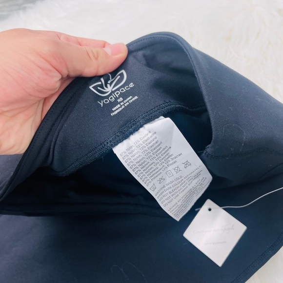 NWT Yogipace Black Stretchy Bootcut Yoga Pants Workout Back Pockets - Picture 5 of 6